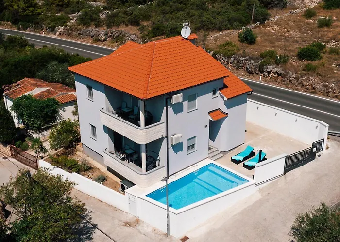 Heraklea Villa *